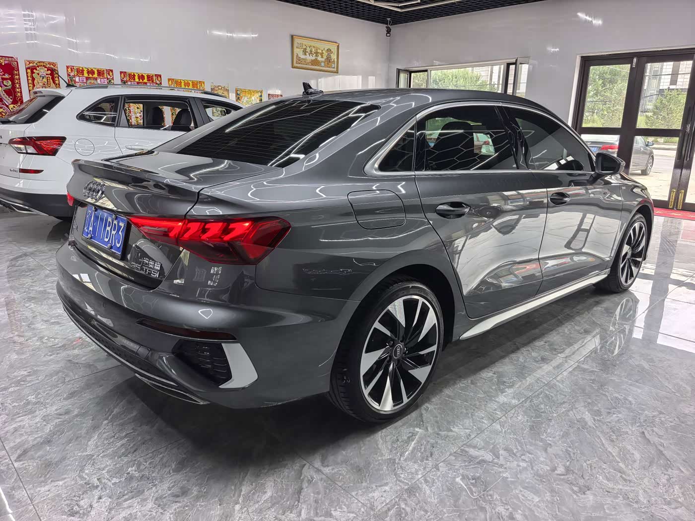 Audi A3 1.4 л 2023 г. Серебристо-серый, пробег 29000 км
