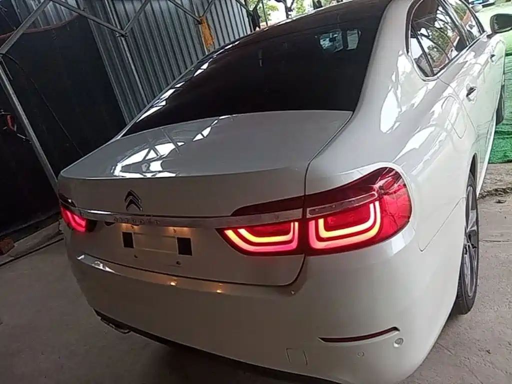 Citroen C6 — миниатюра 6