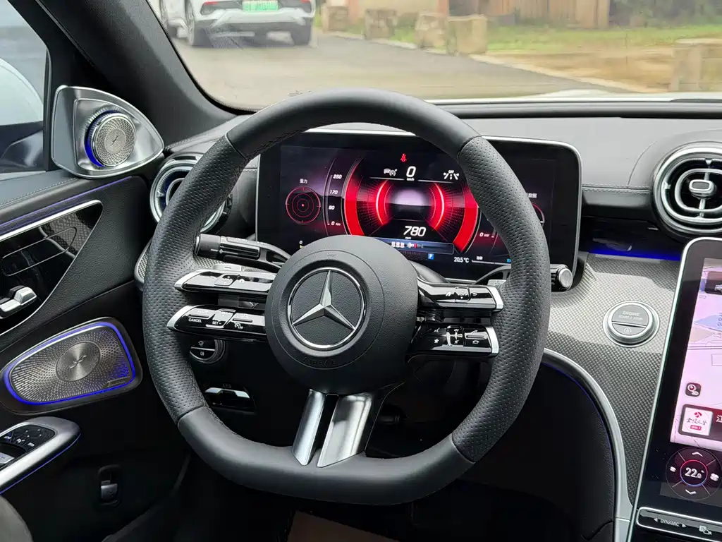 Mercedes-Benz C-Class — миниатюра 14