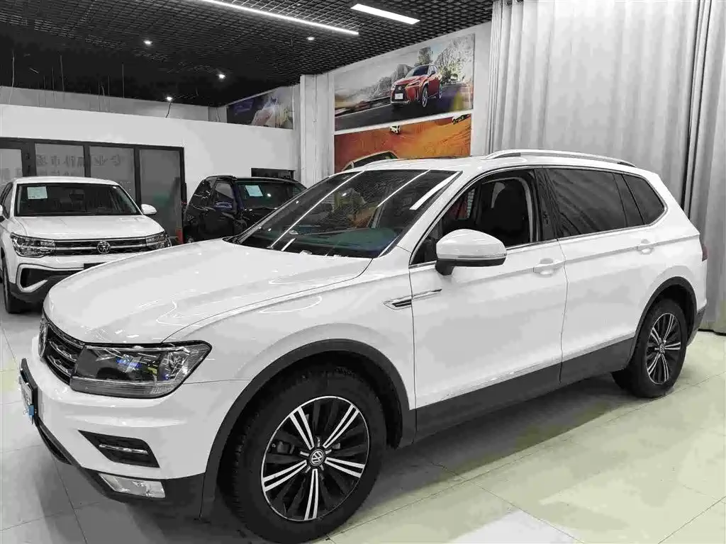 Volkswagen Tiguan L 2019