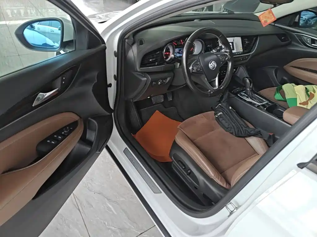 Buick Regal — миниатюра 16