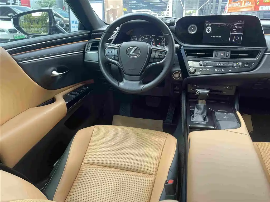 Lexus ES — миниатюра 20