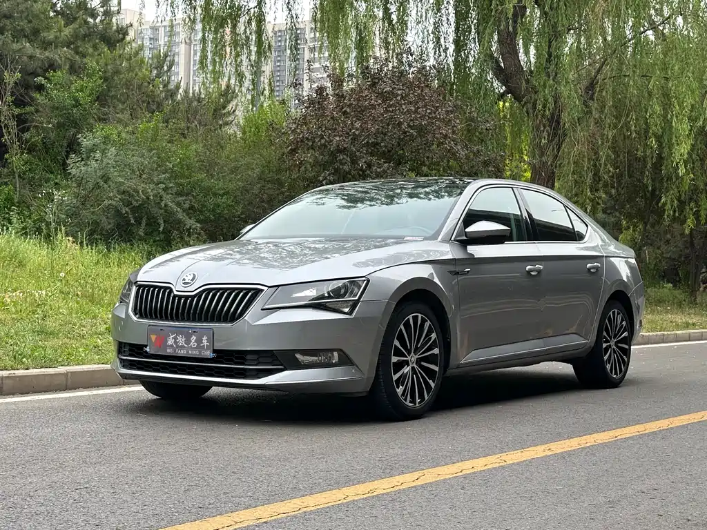 Skoda Superb 2016