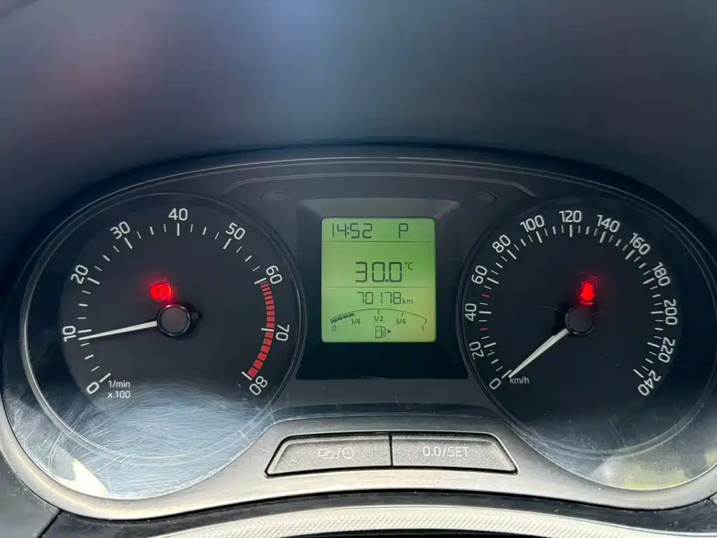 Skoda Fabia — миниатюра 7
