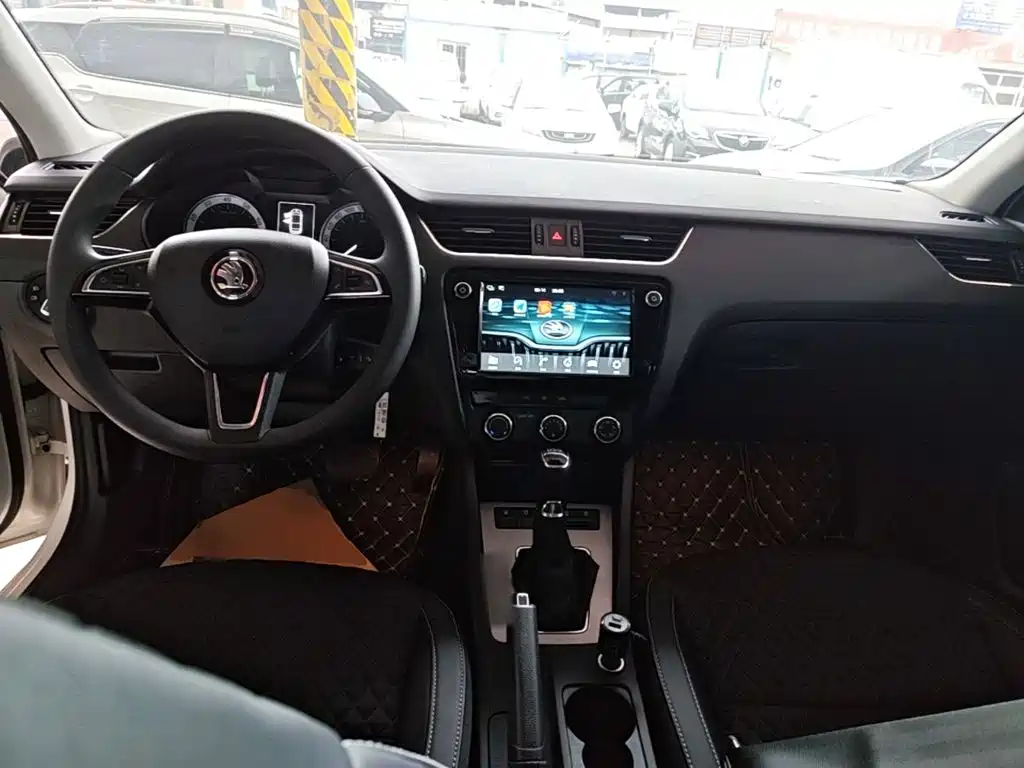 Skoda Octavia — миниатюра 10