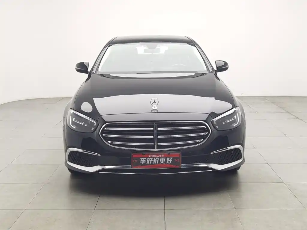 Mercedes-Benz E-Class — миниатюра 3