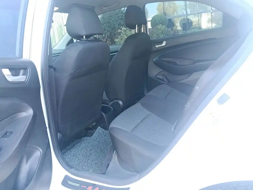 Hyundai Verna — миниатюра 5