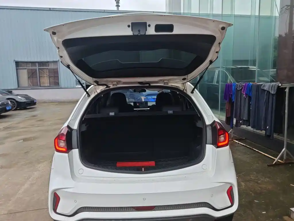 Geely Vision X3 — миниатюра 19