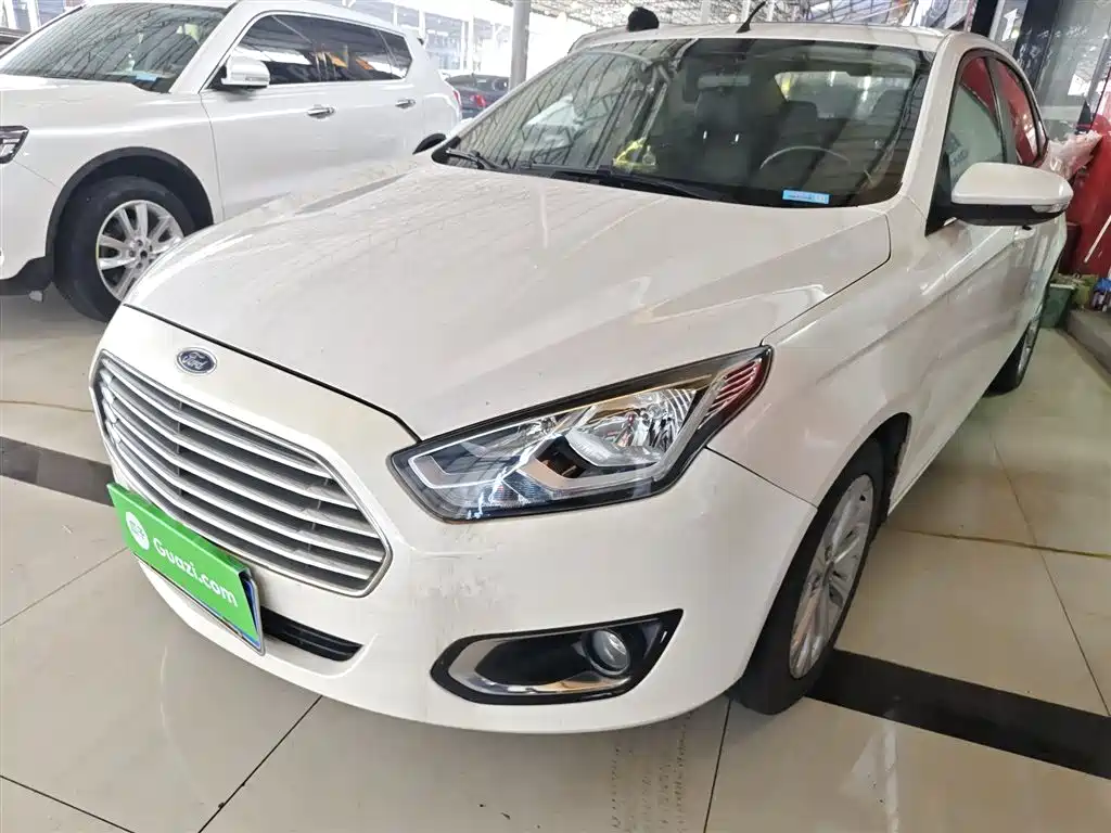 Ford Escort 2015