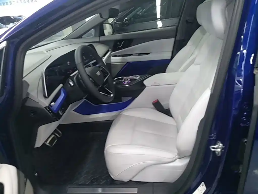 Cadillac IQ — миниатюра 15