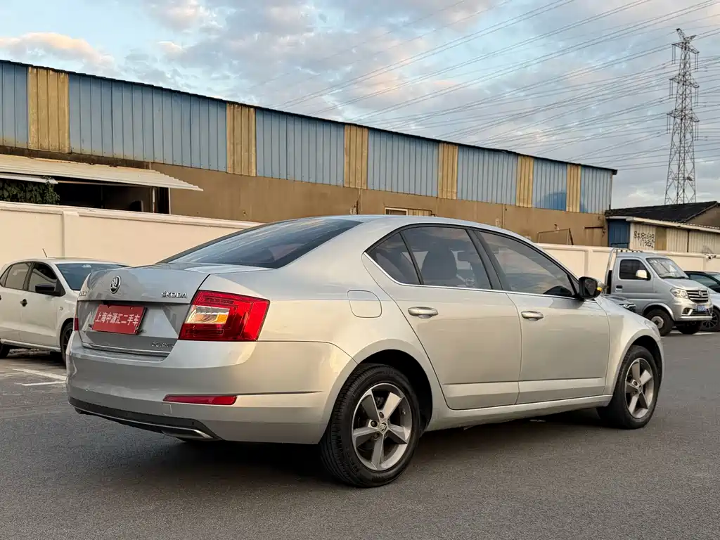 Skoda Octavia — миниатюра 17