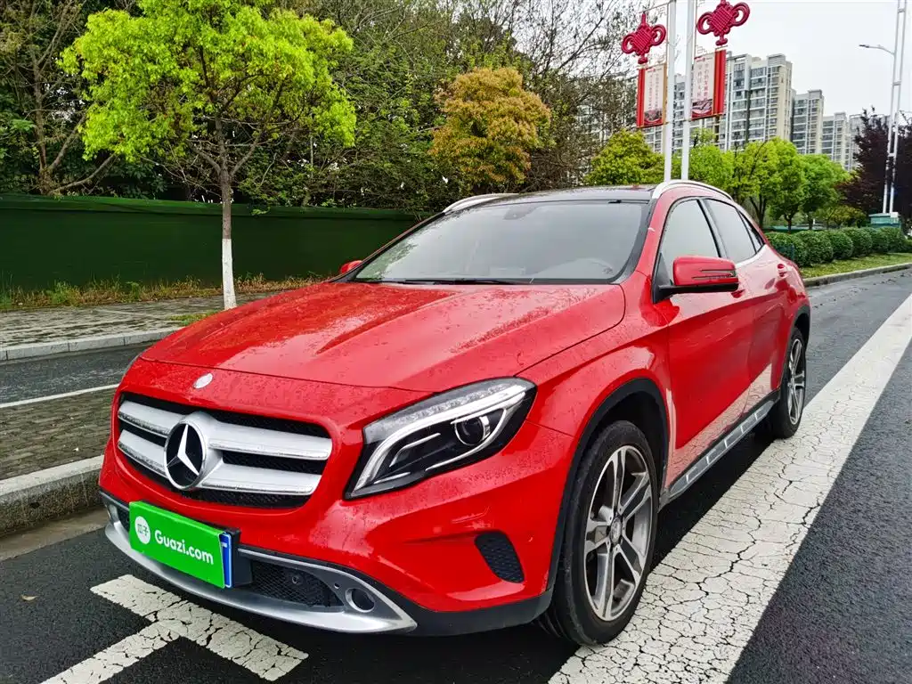 Mercedes-Benz GLA 2016