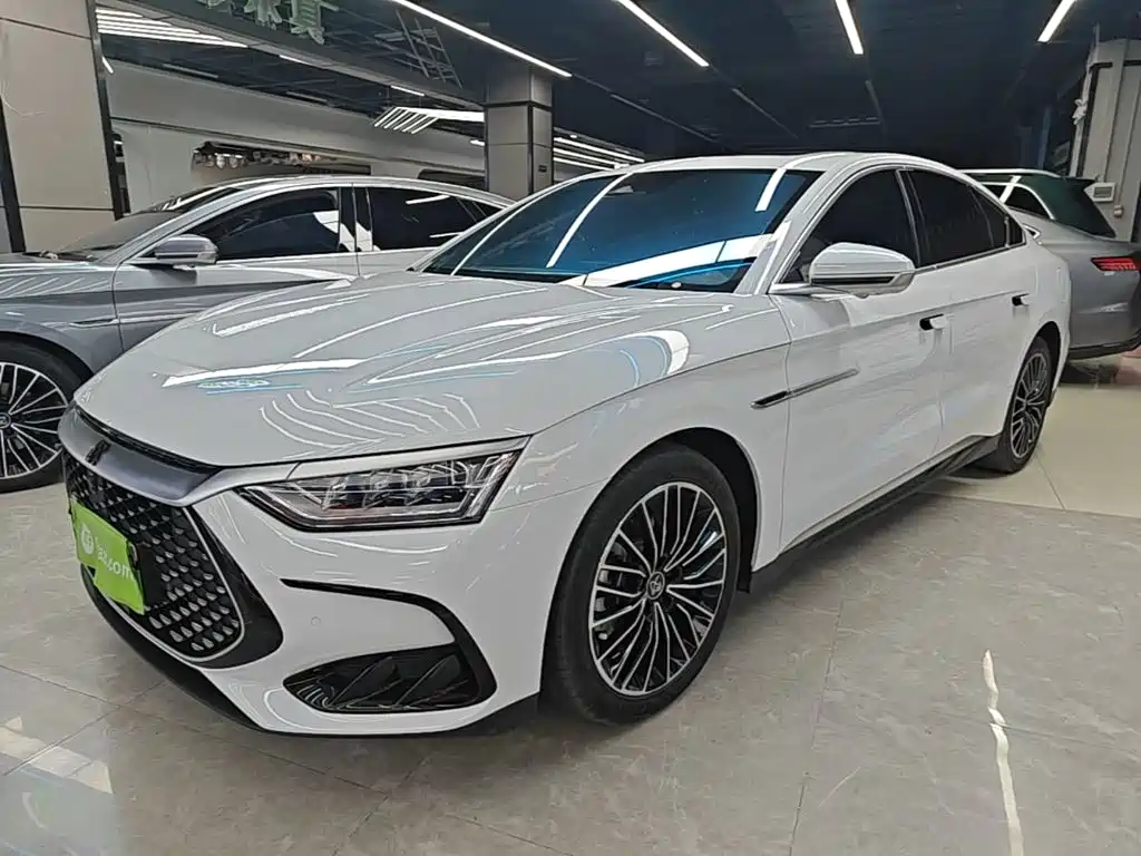 BYD Han — миниатюра 2