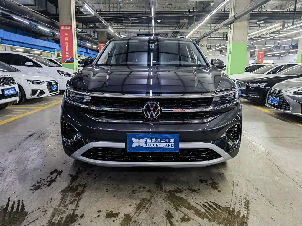 Volkswagen Viloran 2022 380TSI Luxury Pro 6 мест