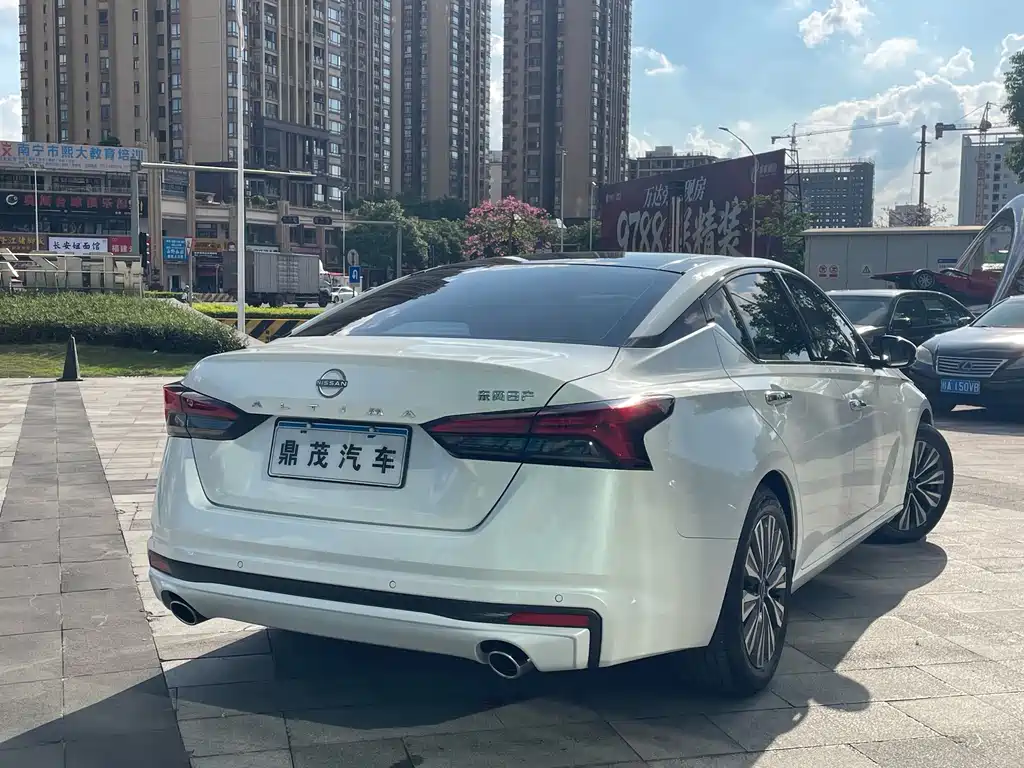 Nissan Teana — миниатюра 7