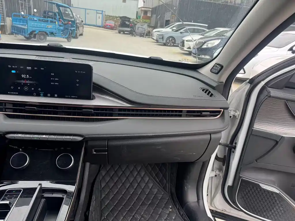 Exeed Zhaofeng C-DM — миниатюра 12