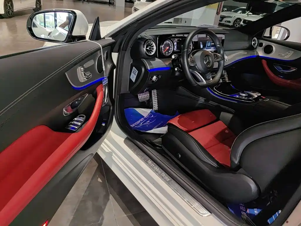 Mercedes-Benz E-Class (Import) — миниатюра 16