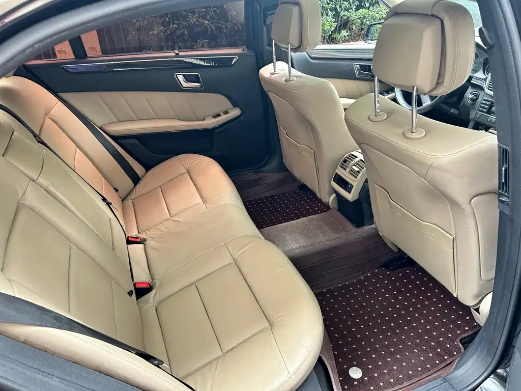 Mercedes-Benz E-Class — миниатюра 15