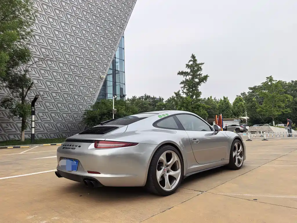 Porsche 911 2015 Carrera GTS 3.8L