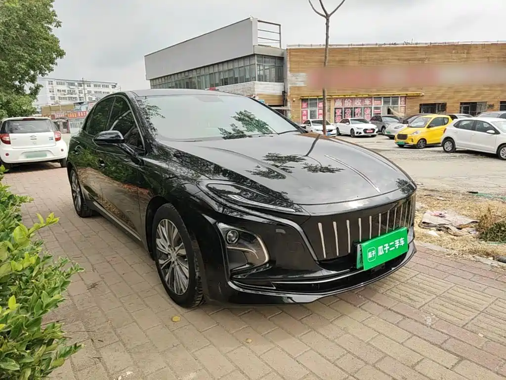 Hongqi Hongqi E-QM5 — миниатюра 4