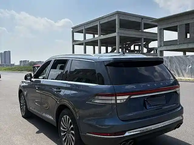 Lincoln Aviator (Import) — миниатюра 7