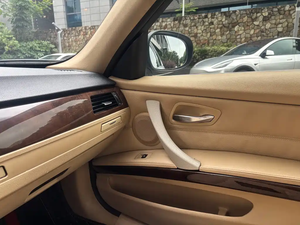 BMW 3 Series 3 2012 320i Luxury