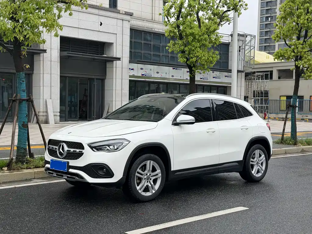 Mercedes-Benz GLA 2022