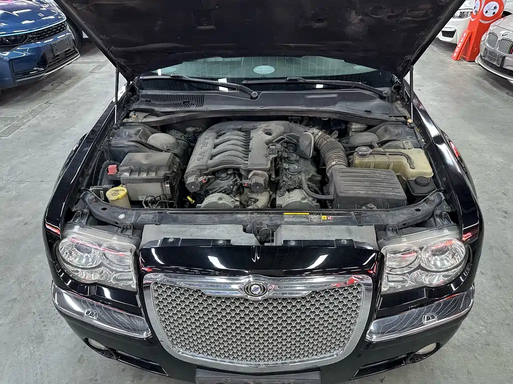 Chrysler 300C — миниатюра 18