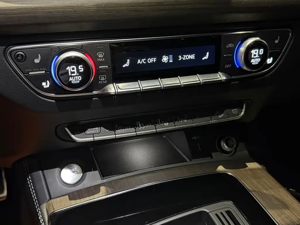 Audi Q5L — миниатюра 16