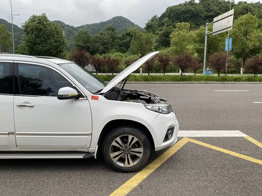Chery Tiggo 3 3 2015 1.6L MT Sport