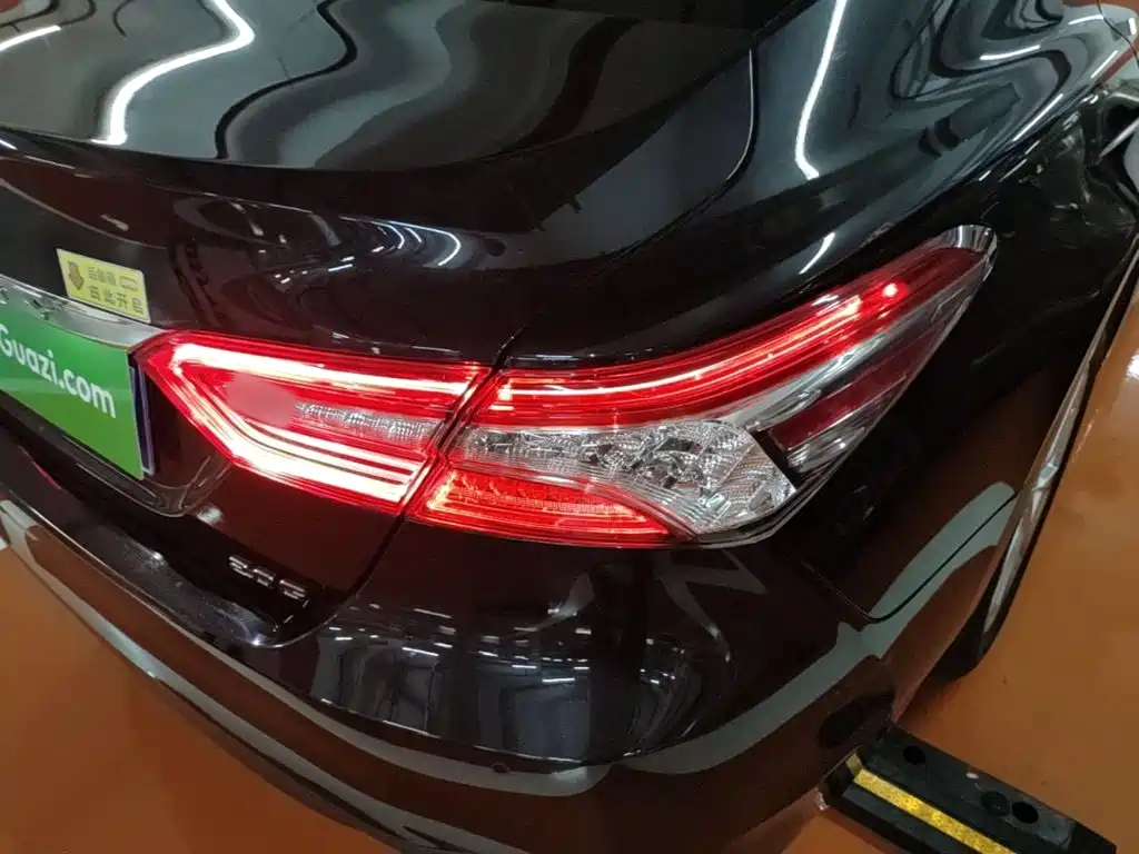 Toyota Camry 2021 2.0G Luxury