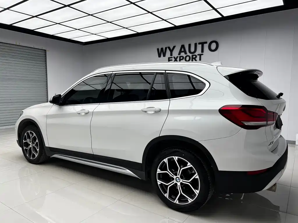 BMW X1 2022 sDrive20Li Premium