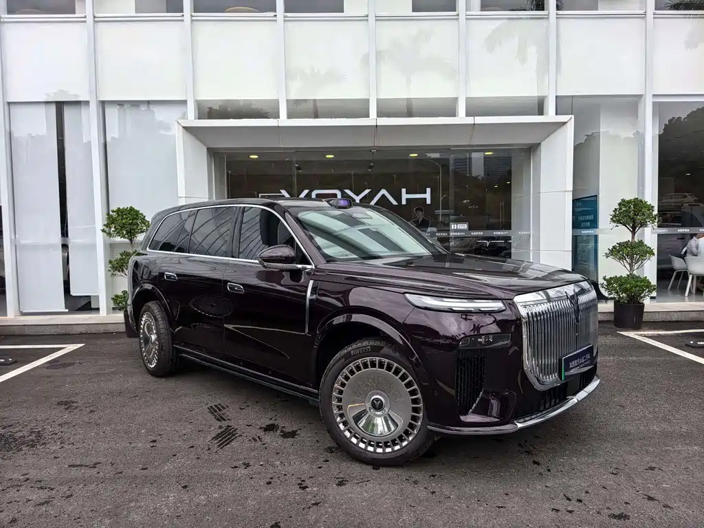 VOYAH Taishan — миниатюра 3