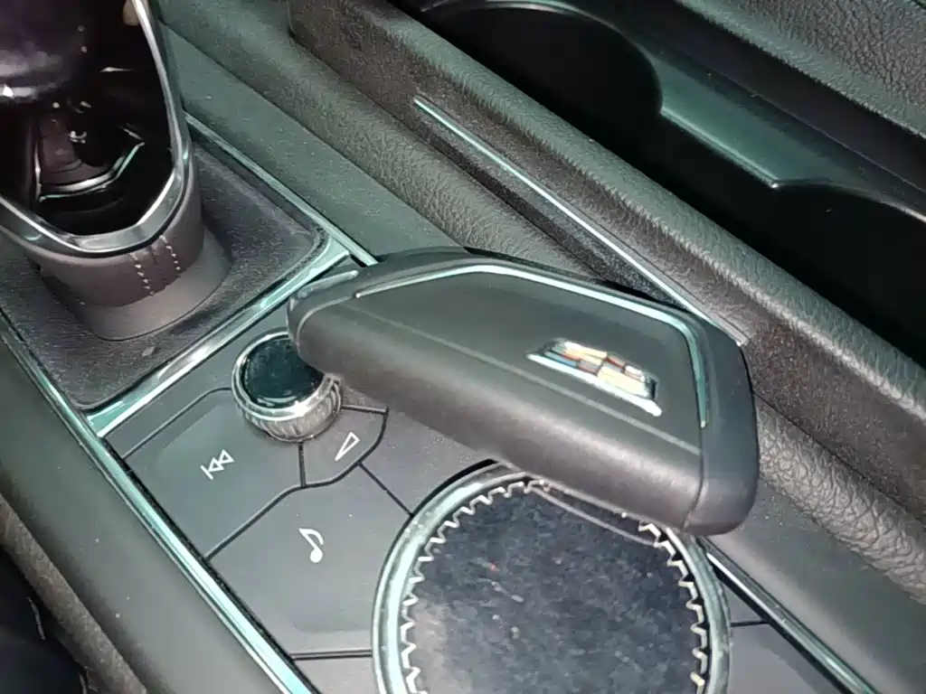 Cadillac CT5 — миниатюра 9
