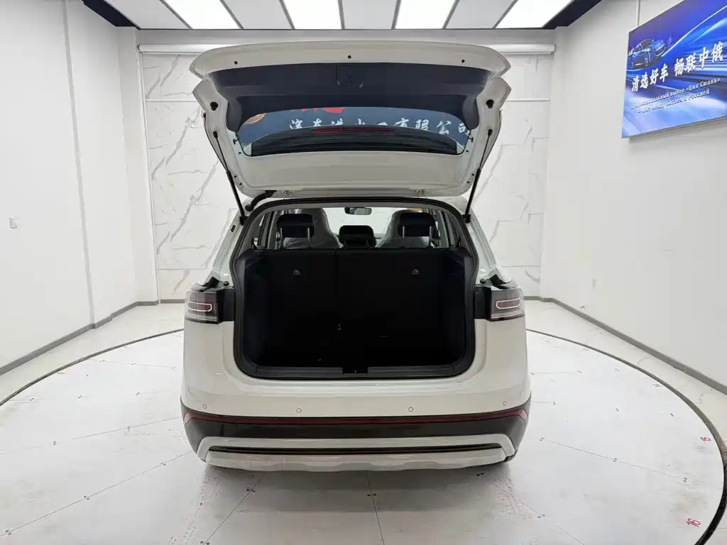 Volkswagen Tharu — миниатюра 8