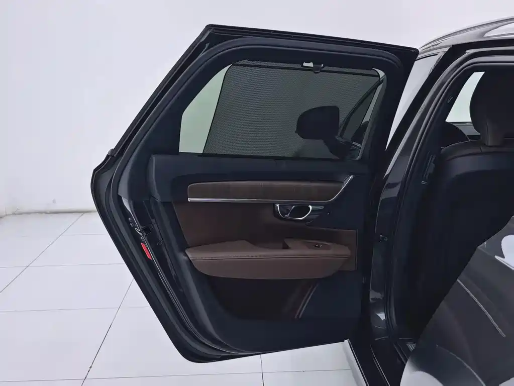 Volvo V90 — миниатюра 25