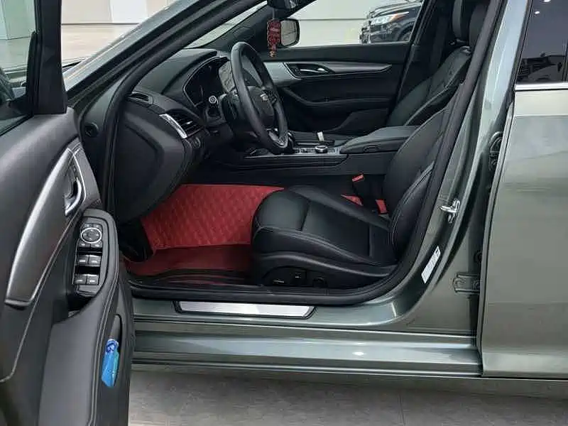 Cadillac CT5 — миниатюра 4