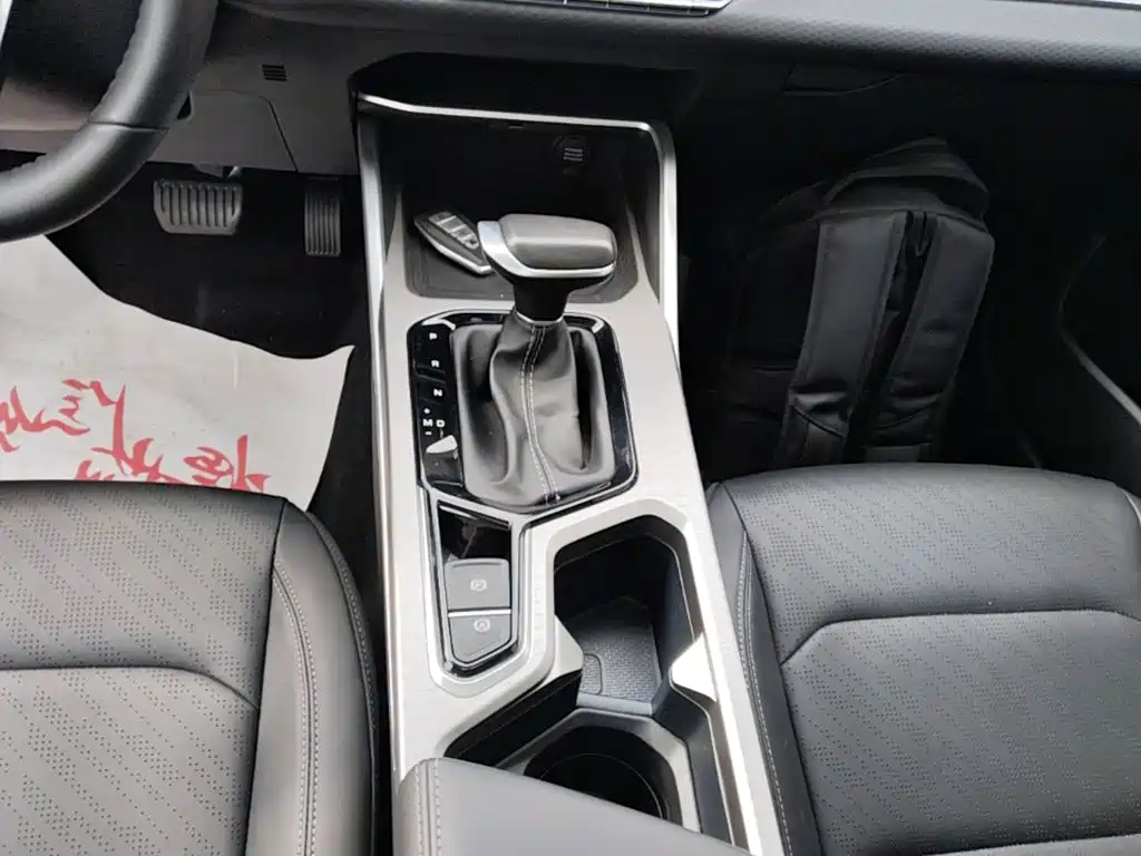 Geely Emgrand — миниатюра 14