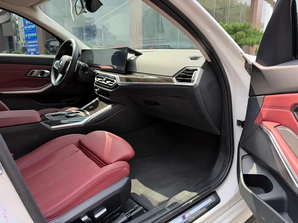 BMW 3 Series — миниатюра 13