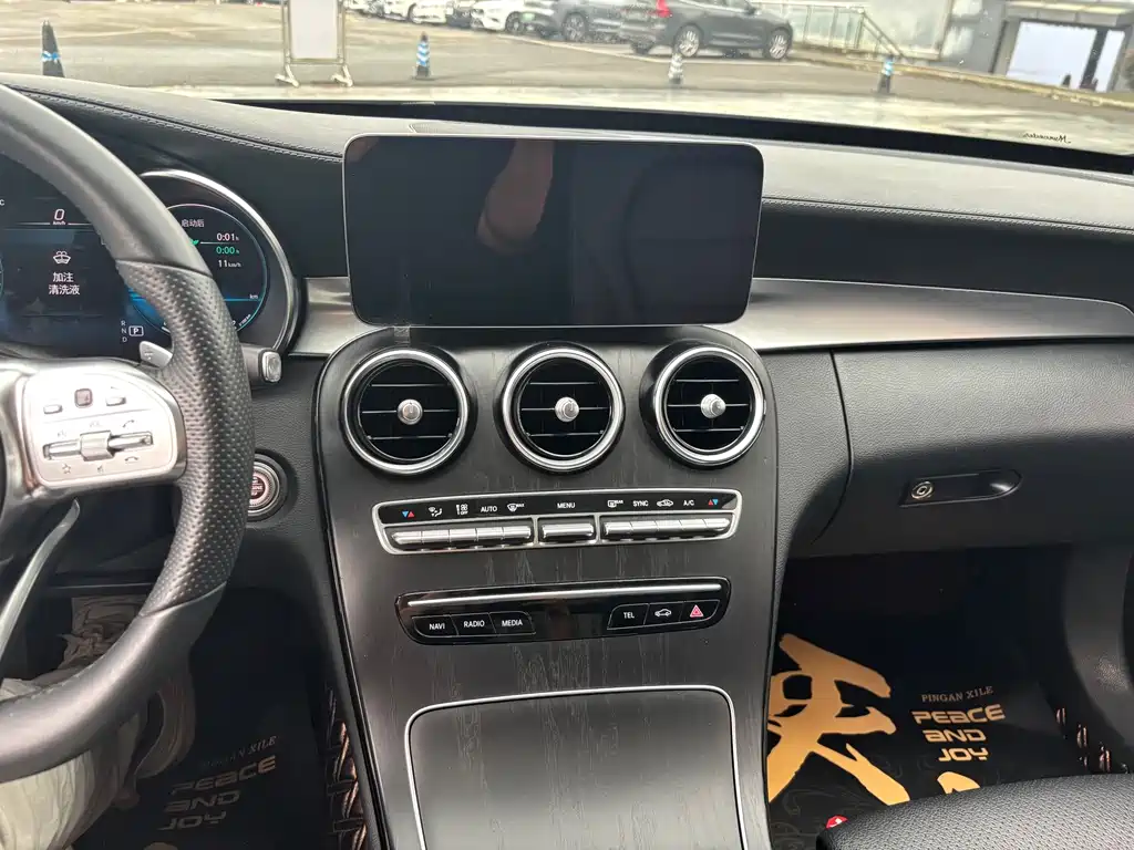 Mercedes-Benz C-Class — миниатюра 16