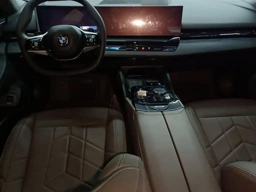 BMW 5 Series 5 2024 530Li Lead Luxury