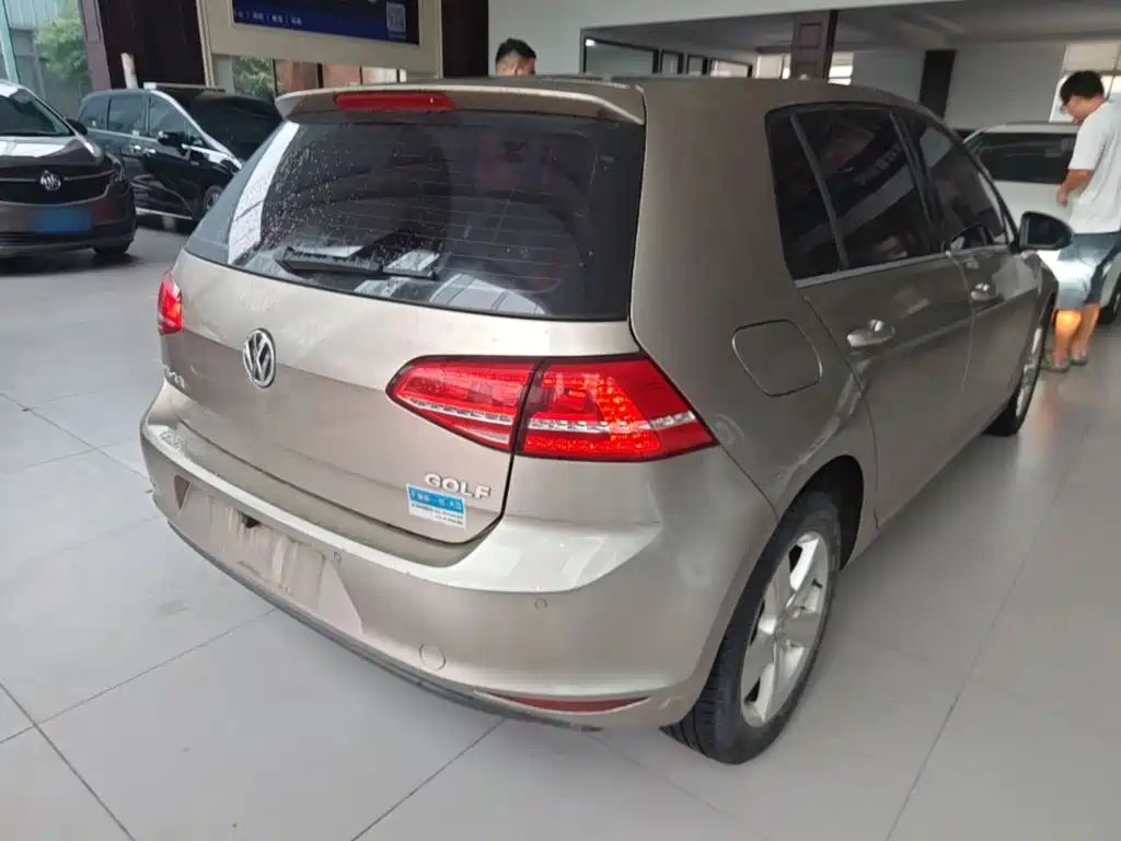 Volkswagen Golf — миниатюра 7