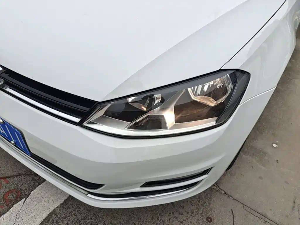 Volkswagen Golf — миниатюра 24