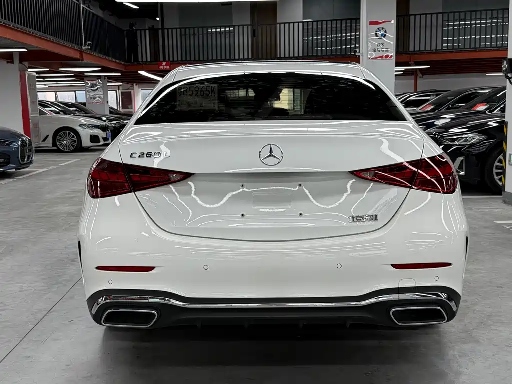 Mercedes-Benz C-Class — миниатюра 14