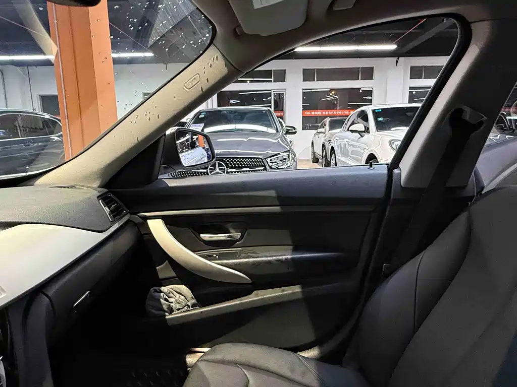 BMW 3 Series GT — миниатюра 8