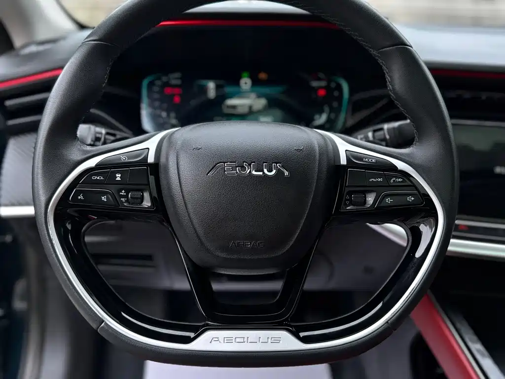 DONGFENG YI HYUN MAX