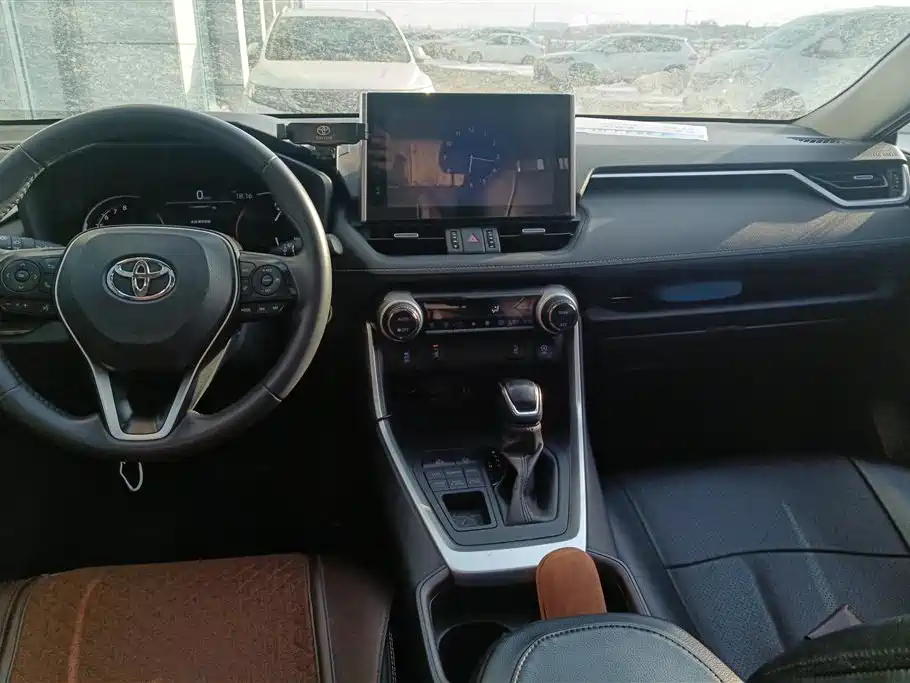 TOYOTA RAV4 RONGFANG