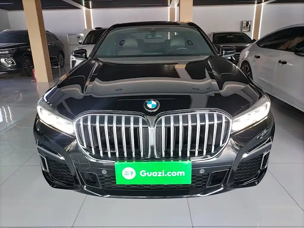 BMW 7 Series — миниатюра 3