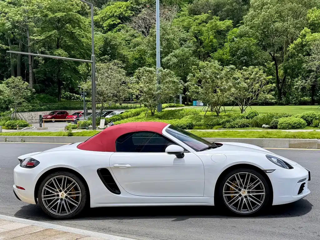 Porsche 718 2018 Boxster 2.0T