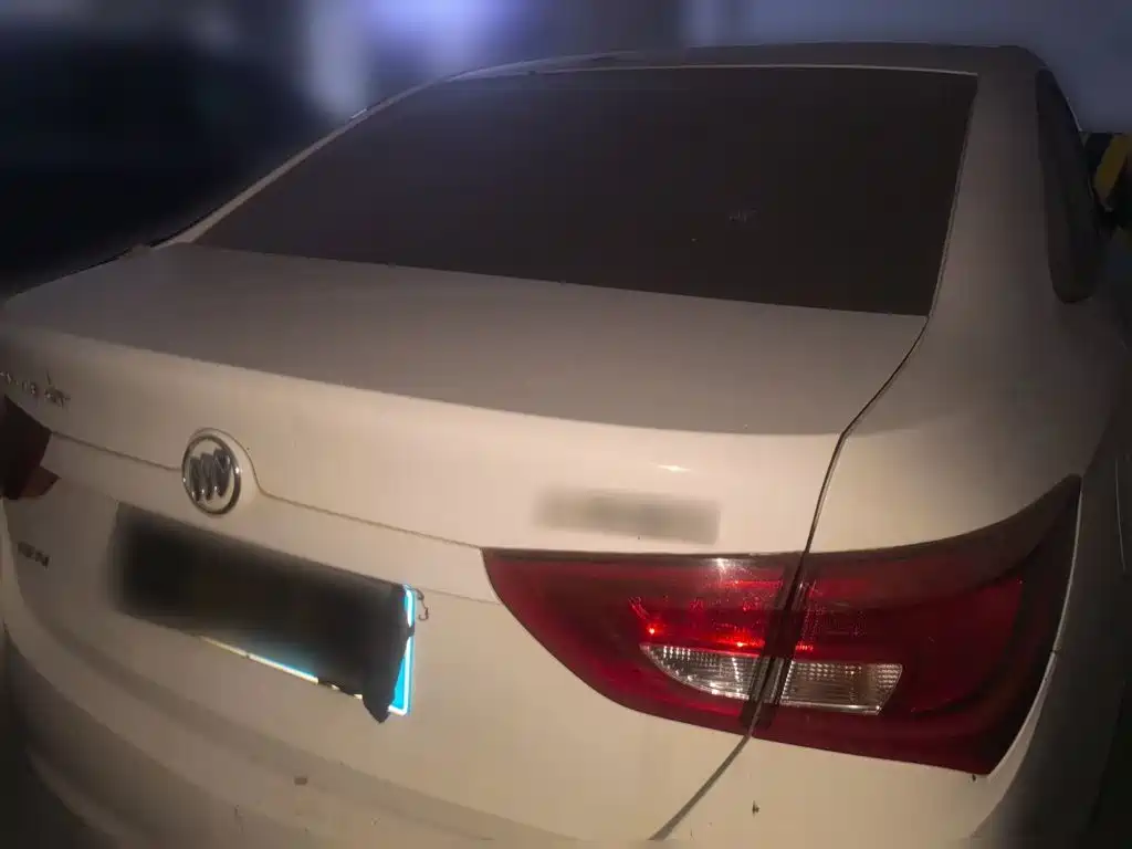 Buick Excelle — миниатюра 3